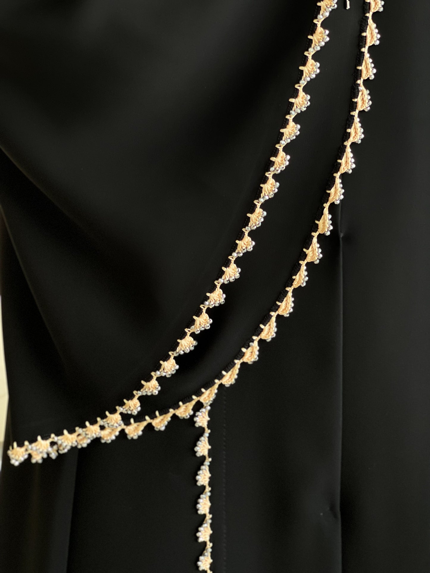 Ebony Silk with Beige Tranquility