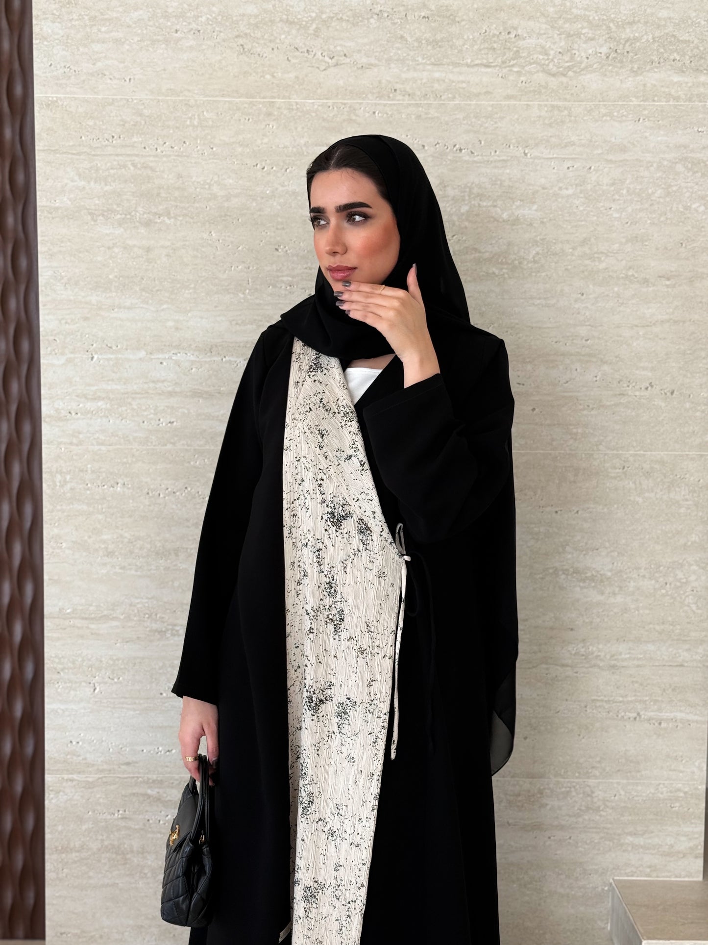 Casual abaya with a kloshe cut