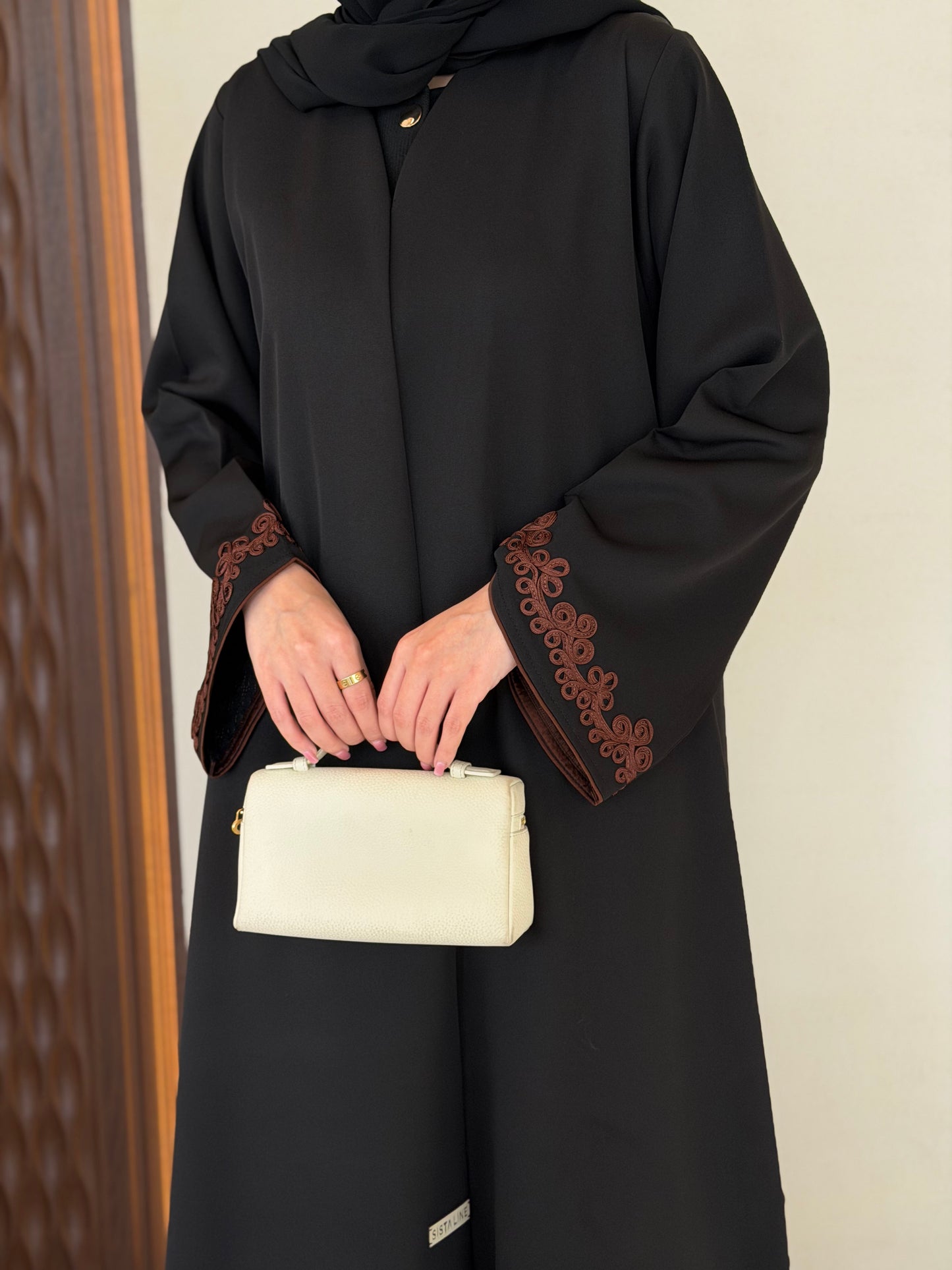 Abaya with soft brown detailing